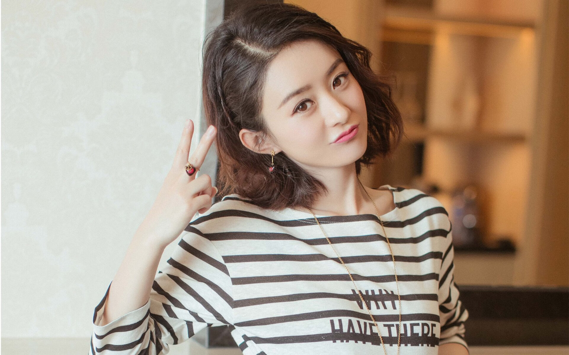 是否应鼓励更多球员参与青训推广,是否应鼓励更多球员参与青训推广英语